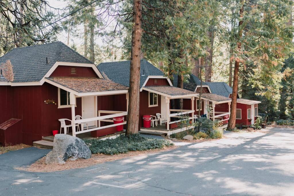 The Long Barn Lodge Экстерьер фото